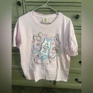 Zip-A-Dee She Ran Happily Ever After t-shirt.  Size large